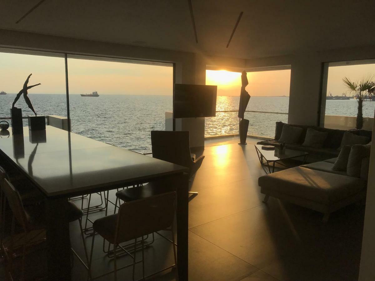 סלוניקי Infinity Sea View Apartment מראה חיצוני תמונה